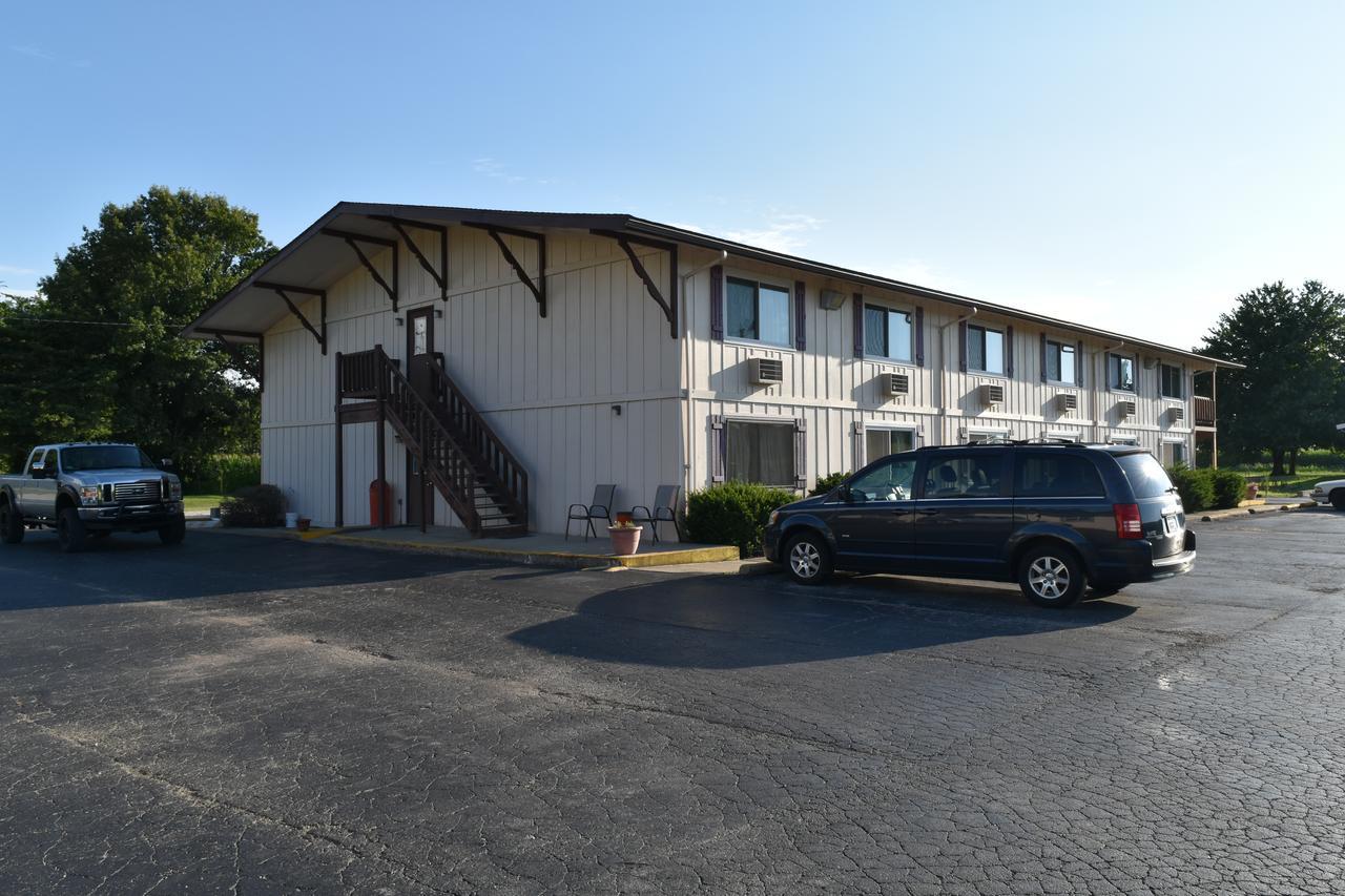 Countryside Inn Hillsboro Exterior photo